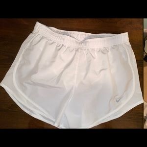 New white nike tempo shorts size L
